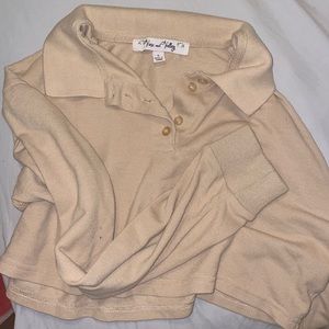 Tan/ crème cropped button up. Never worn, already washed